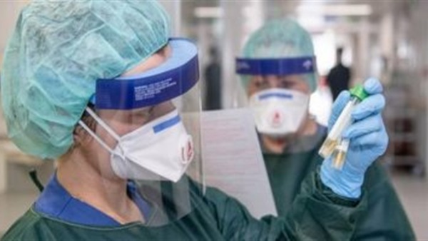 تدريب أطباء الأمتياز كلية الطب جامعة أسوان علي التعامل لمواجهة فيروس كورونا