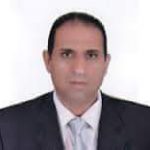 رئيس جامعة أسوان يهنيء السيسي بحلول عيد الفطر المبارك